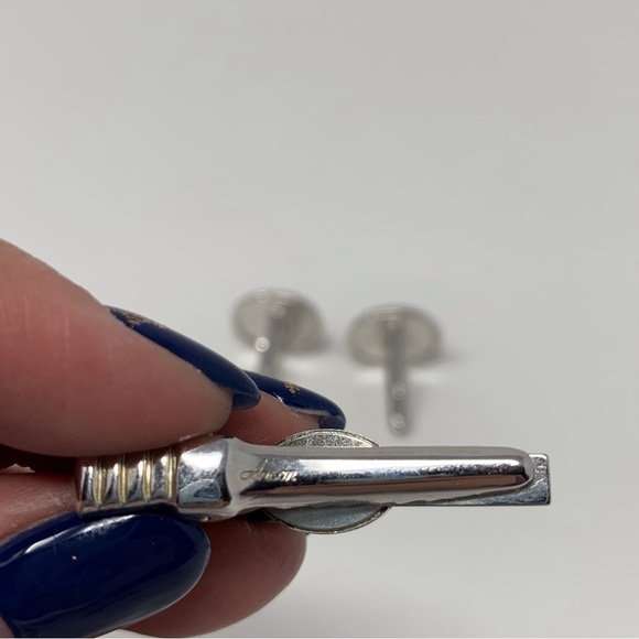 Vintage Black Oval and Silver Tone Quality CufflLinks and Tie Clip Set - Picture 8 of 8